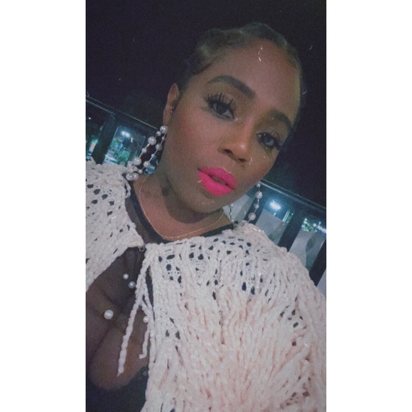 Meet your Posher, Jessica - Picture 4 of 5